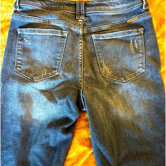 Like new size 8 KanCan 30 waist jeans - Picture 7 of 9